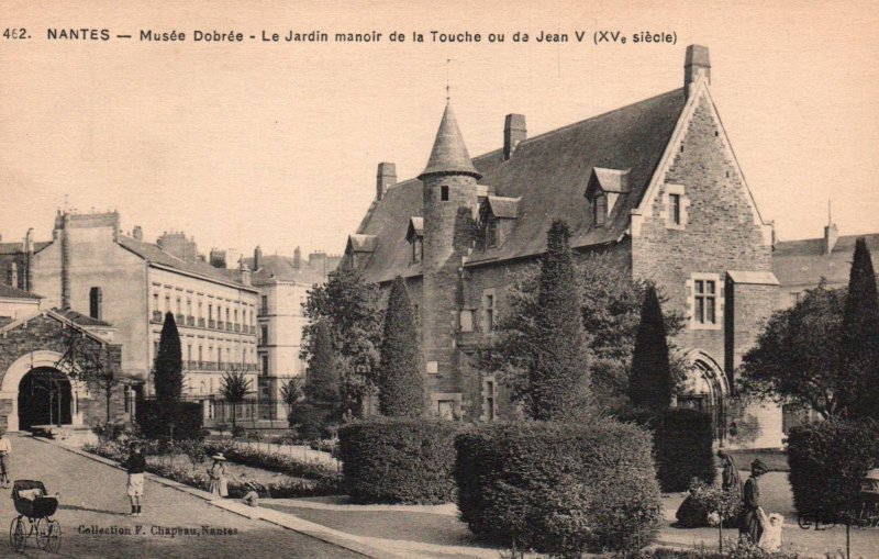 Musee Dobree,La Jardin manoir de la Touche ou da Jean V,Nates,France BIN