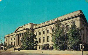 USA Philadelphia Pennsylvania Franklin Institute Chrome Postcard 07.55