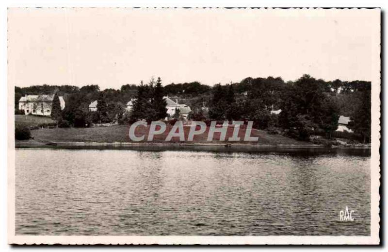 Postcard Modern Correze Viam Bourg and Lake