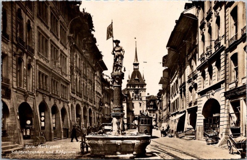 Switzerland Bern Marktgasse Schuessenbrunnen Photo