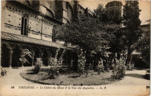 CPA TOULOUSE - Le Cloire du Musée et la Tour des Augustins (255905)