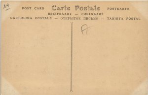 CPA ARROMANCHES-les-BAINS Les Falaises (1227263)