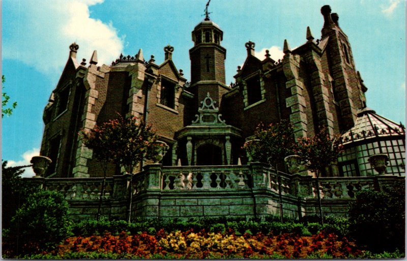 Walt Disney World FL vtg postcard The Haunted Mansion