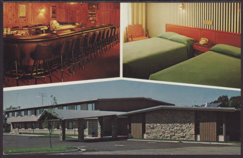 Campus Inn Motorlodge,Beaver Dam,WI Postcard