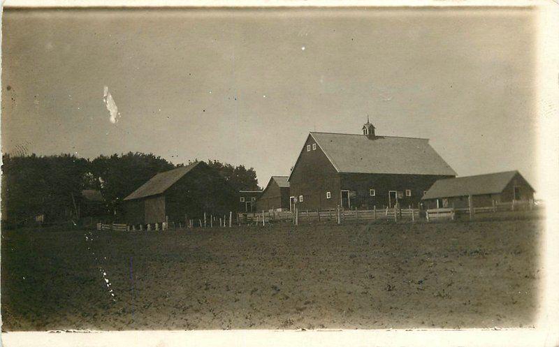 Breda Iowa 1918 Farm Buildings Rural Scene RPPC Real photo postcard 8174