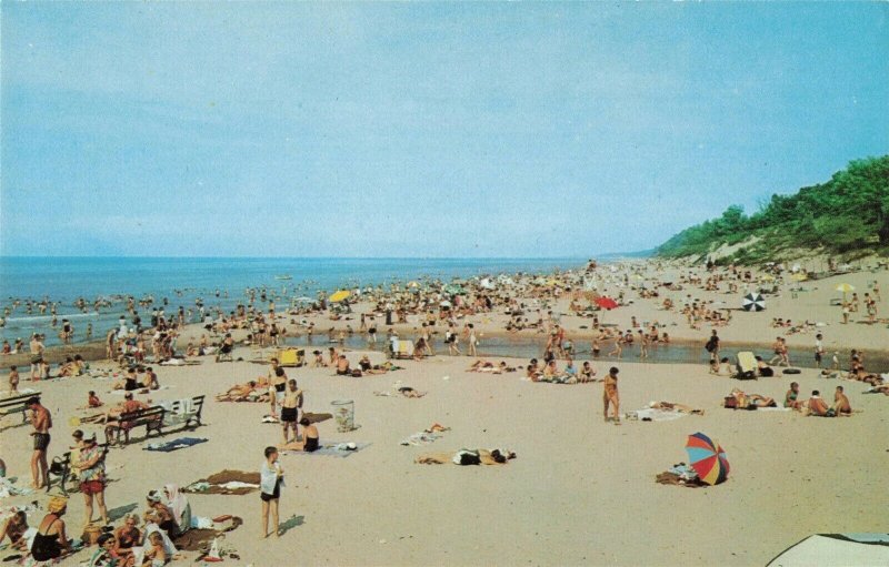 Sun Bathers Umbrella Beach Michigan City Indiana Postcard 10C1-652 