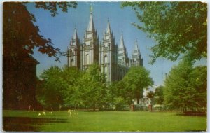 Postcard - Mormon Temple - Salt Lake City, Utah