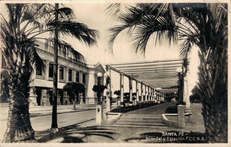 Agentina Santa Fe Rosedal y Estación Station RPPC 05.54