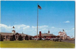 Holding's LITTLE AMERICA Roadside Wyoming 1960s Chrome Vintage Postcard