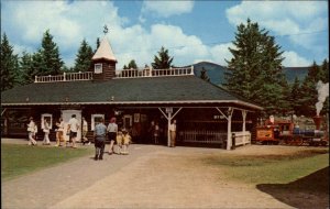 JEFFERSON NH Santa's Village Train Station Old Postcard