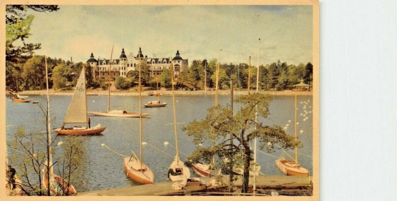 SALTSJOBADEN SWEDEN~GRAND HOTELL-SAILBOATS IN HARBOR POSTCARD