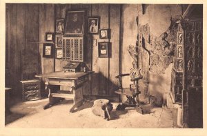 B263 Germany Die Lutherstube in Wartburg Room vintage postcard