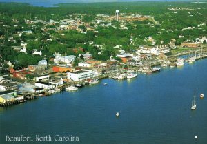 VINTAGE CONTINENTAL SIZE POSTCARD MID-AERIAL VIEW OF BEAUFORT N.C.