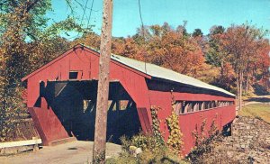 VINTAGE POSTCARD COVERED BRIDGE AT TAFTSVILLE VERMONT