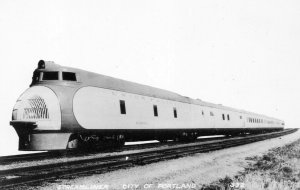 UNION PACIFIC STREAMLINER TRAIN PORTLAND OREGON RPPC REAL PHOTO POSTCARD VTG