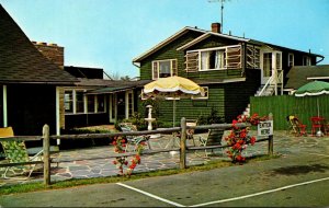 Connecticut Guilford Bernice's Restaurant Patio Entrance From The Parkin...