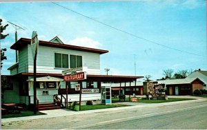 Trout Lake, Michigan - The Ellis Motel & Restaurant - in 1977
