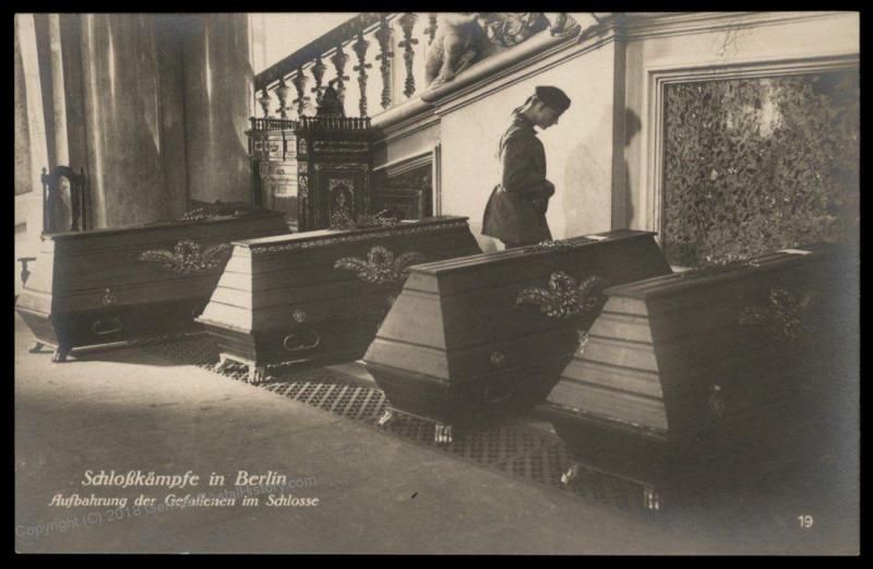 Germany 1918 Revolution Freikorps Funeral Berlin Castle SailorsRPPC 87345