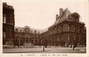 CPA Somme AMIENS L'Hotel de Ville XVI s. (982633)