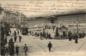 CPA Angouleme- La Place des Halles Centrales FRANCE (1073876)