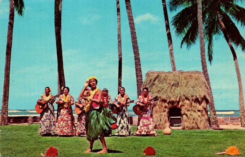 Hawaii Waikiki Beach Local Musicians and Hula Girl 1978