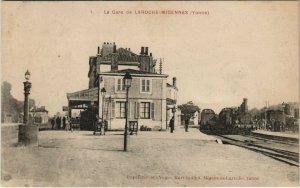 CPA Gare de LAROCHE-MIGENNES train locomotive (978131)