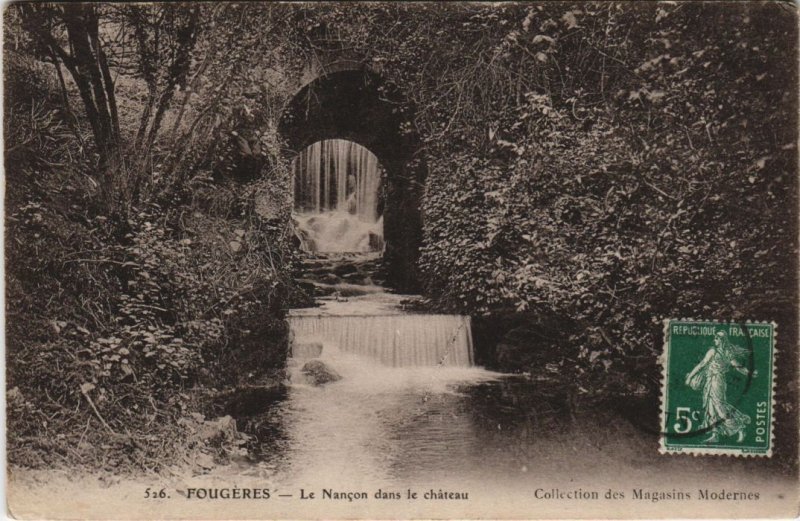 CPA Fougeres Le Nancon dans le chateau (1237530)