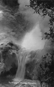 RPPC TWINS GEYSER WAIRAKEI NEW ZEALAND REAL PHOTO POSTCARD (c. 1910)