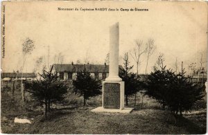 CPA Militaire Camp de SISSONNE - Monument du Capitaine Hardy (92154)