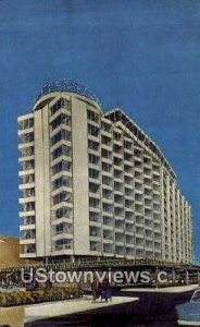 Capp Towers Motor Hotel in Downtown Minneapolis, Minnesota