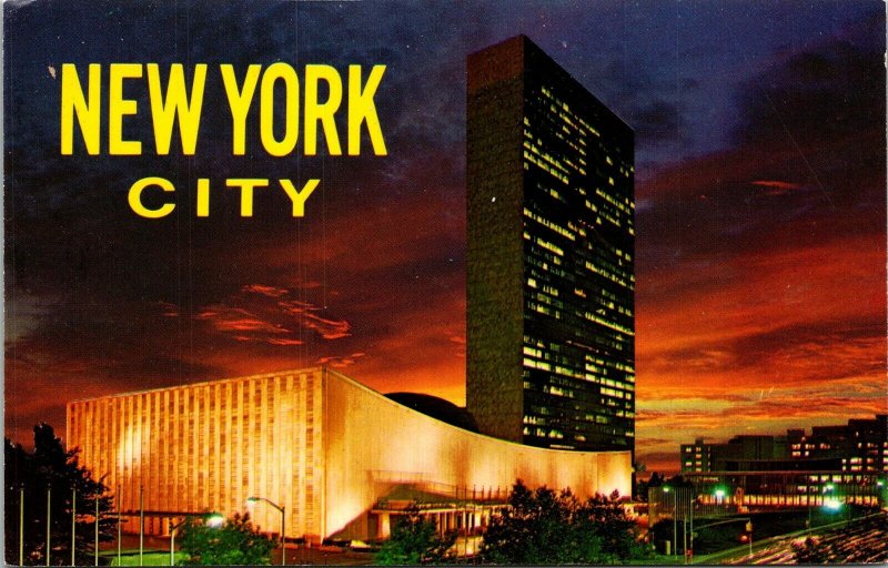 New York City United Nations Evening View Headquarters NYC NY Postcard VTG UNP 