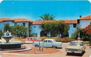 Mexico front of Playa de Cortes Hotel Guaymas oldtimer automobiles in front