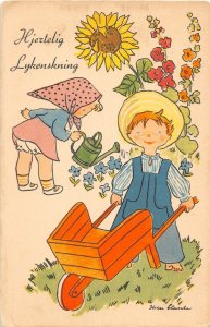 H79/ Interesting Postcard Watering Can Garden c1910 Comic Girl 158