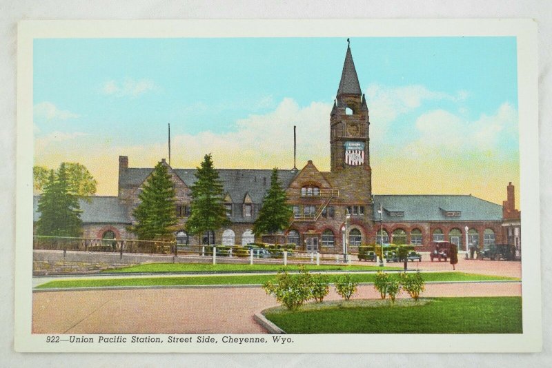 Vintage Union Pacific Station, Street Side, Cheyenne, Wyo. Postcard P47 