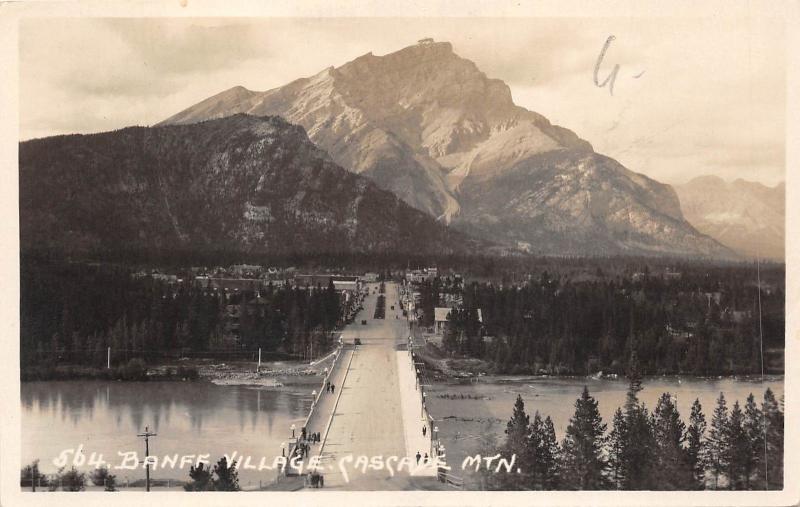 BF2562 banff village cascade real photo canada