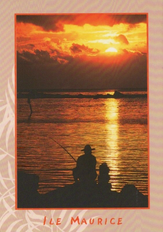 Mauritius Postcard -L'Attente De L'Instant Magique De La Prise Du Poisson RRR451 