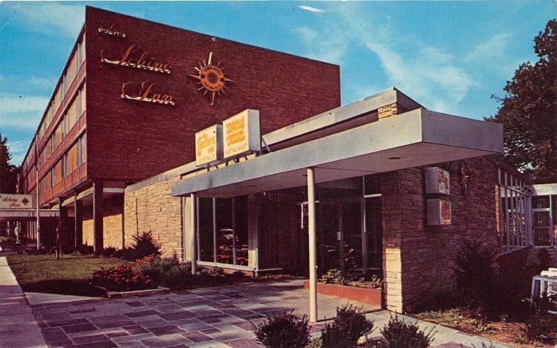 Massena New York~Schine Inn~Cocktails-Restaurant~1960s Postcard