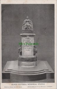 Royalty Postcard - Queen Victoria Memorial Statue SW7855