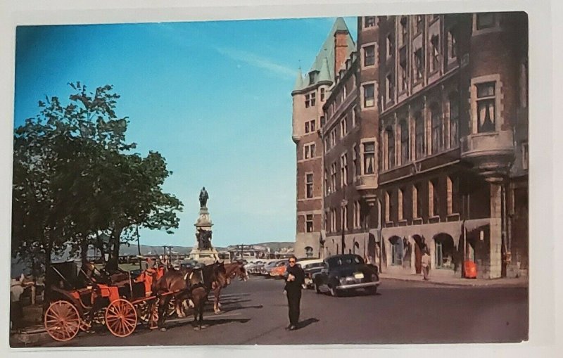 Vintage Postcard:CANADA: Horse-drawn carriage+cars Chateau Frontenac-Quebec