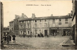 CPA Lusignan - Place du Marché (111822)