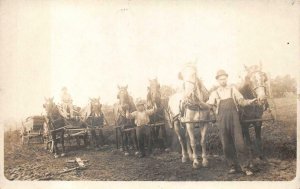 RPPC HORSE CARRIAGES USA REAL PHOTO POSTCARD (c. 1910)