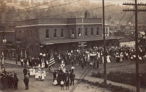 ZC1/ Dillonvale Mt Pleasant Ohio RPPC Postcard c1910 Railroad Depot 73