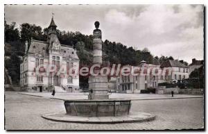 Postcard Chateau Thierry Old Town Square Hotel