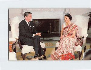 Postcard Ronald Reagan meets Indira Gandhi, White House, Washington, D. C.