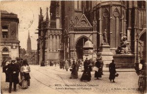 CPA METZ Monument Fabert et Cathédrale (984516)