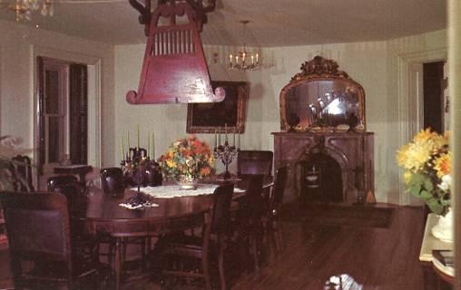 MS - Natchez. Longwood Dining Room