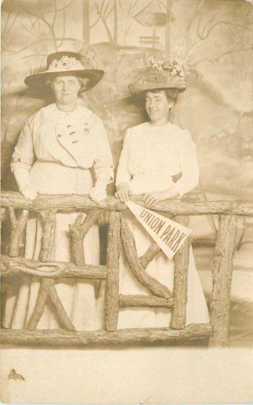 C-1910 Two Women Photo Studio Electric RPPC real photo postcard 4515