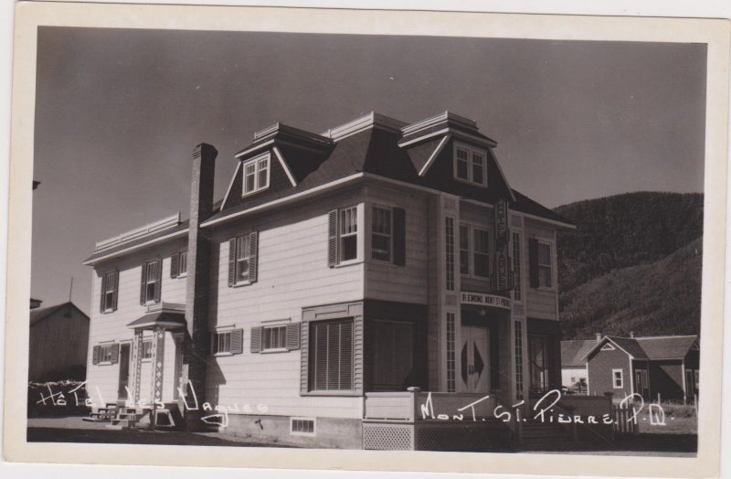 RP: Hotel des VAGUES , Mont St. Pierre , Quebec , Canada , 30-40s ; 2/2