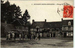 CPA Juvigny sous Andaine - Place de Bourg (800352)