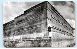 *Angulo Ruinas de Mitla Mexican Girl Oaxaca Mexico Vintage Photo Postcard C82